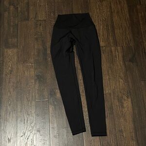 NVGTN Black High-Waisted Leggings